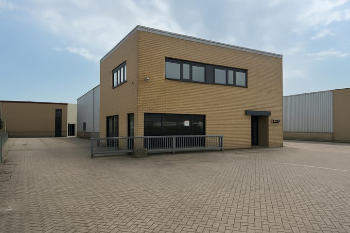 Plaza 25-A, Moerdijk