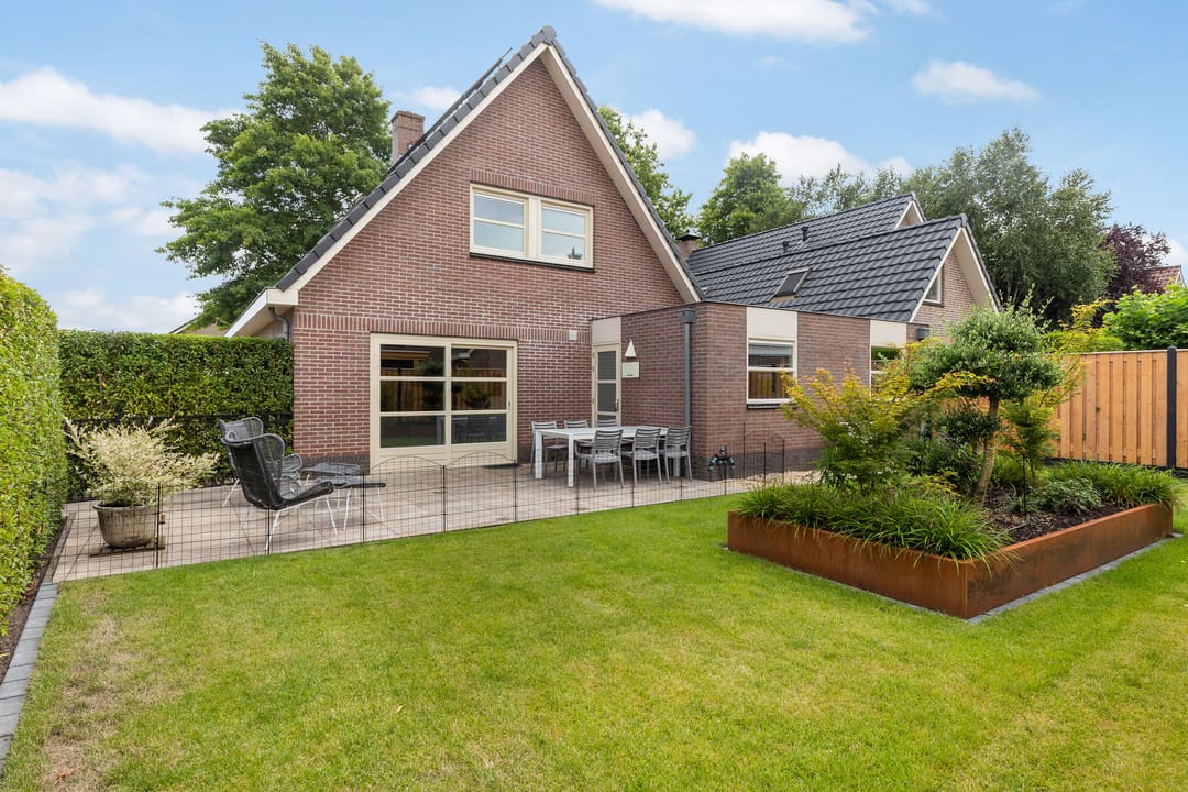 Photo 2 of Donselaarsweg 18