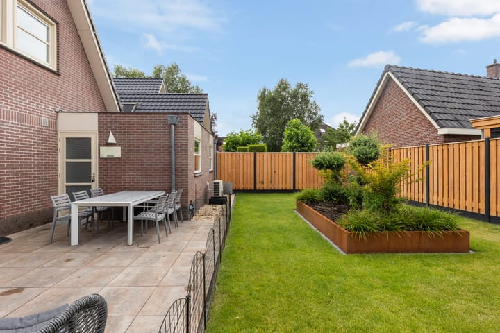 Foto 18 van Donselaarsweg 18