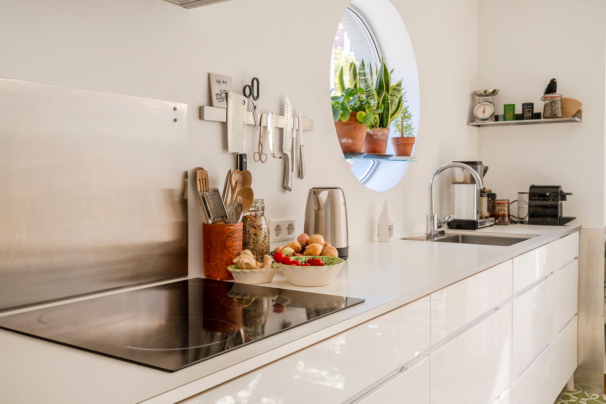 Foto 24 van Van Limburg Stirumstraat 2