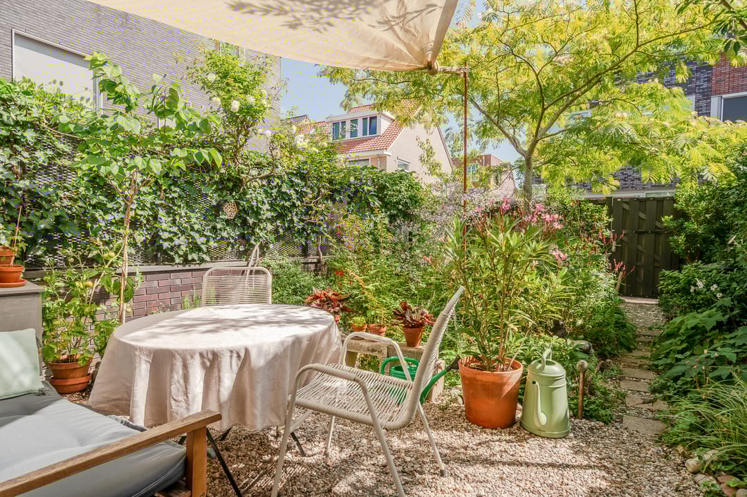 Foto 28 van Van Limburg Stirumstraat 2