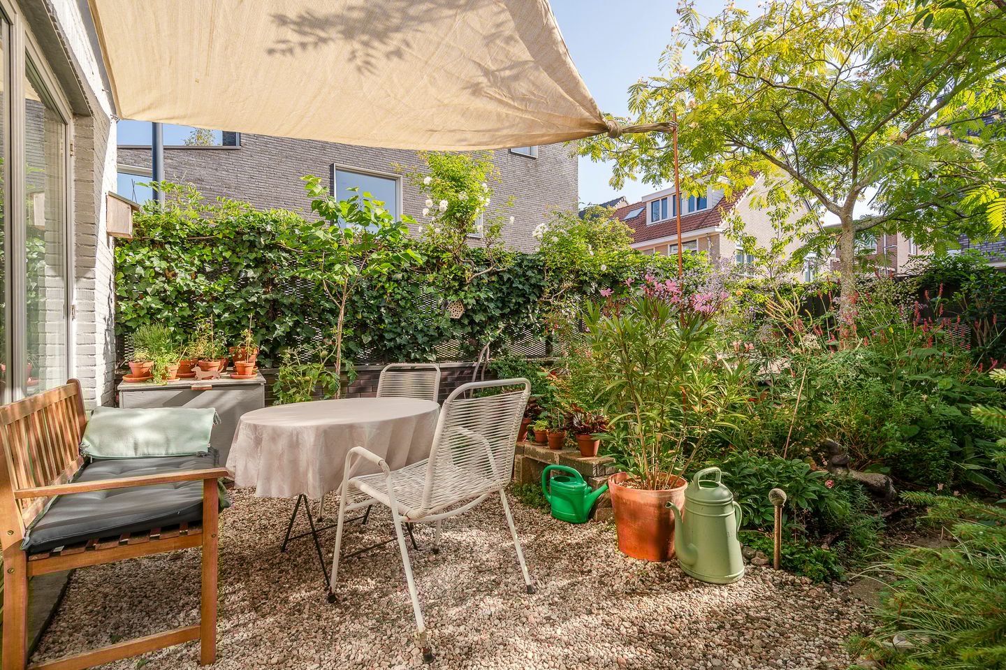 Foto 29 van Van Limburg Stirumstraat 2