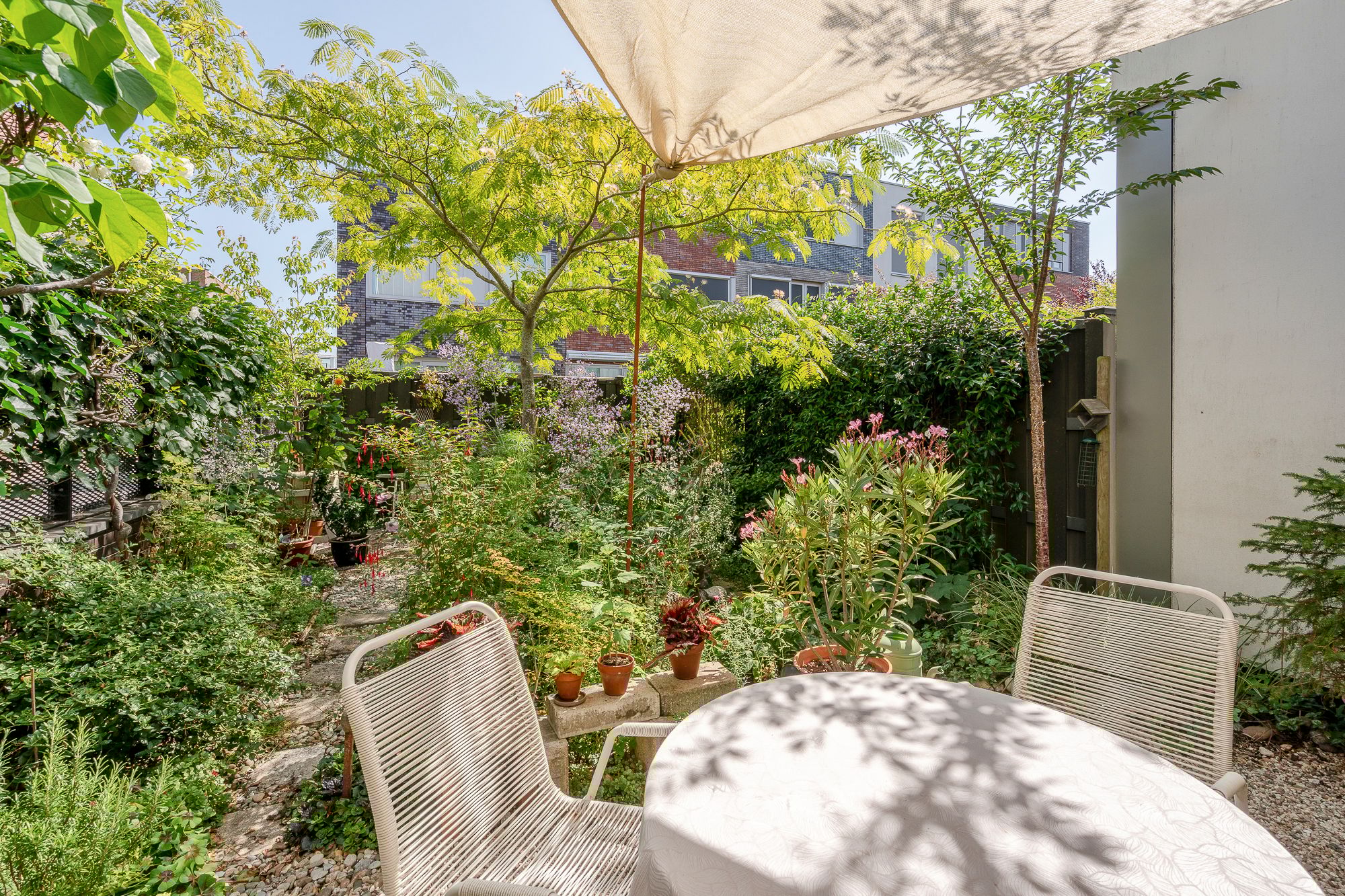 Foto 30 van Van Limburg Stirumstraat 2