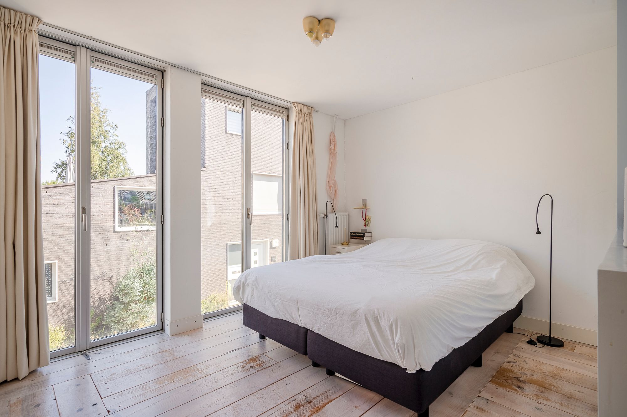 Foto 42 van Van Limburg Stirumstraat 2