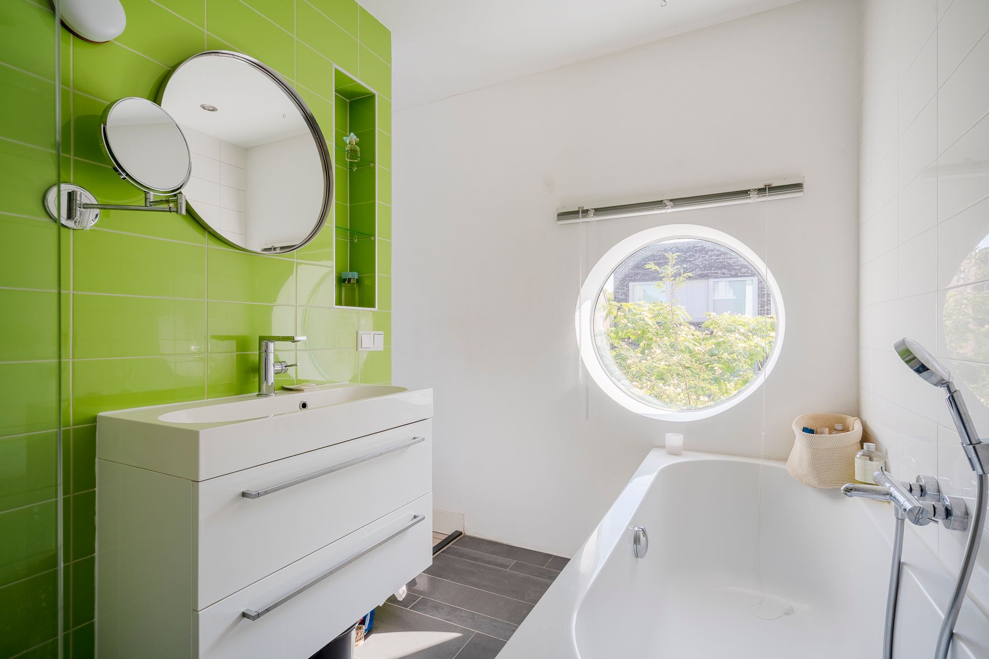 Foto 45 van Van Limburg Stirumstraat 2