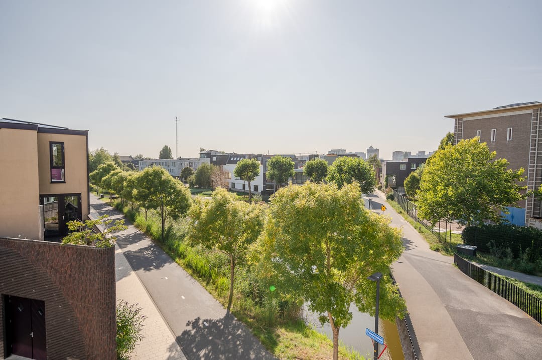 Foto 67 van Van Limburg Stirumstraat 2