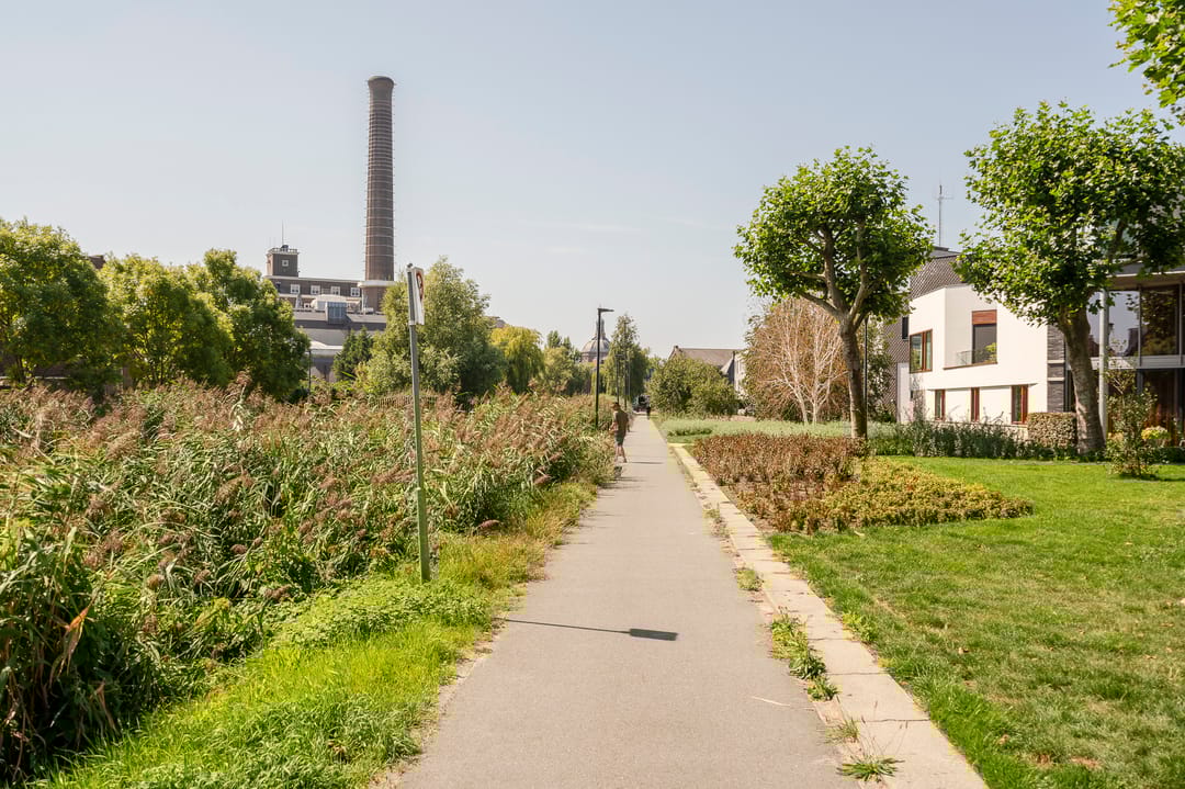 Foto 73 van Van Limburg Stirumstraat 2