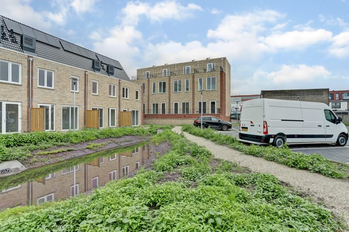 Foto 2 van Parallelweg 18