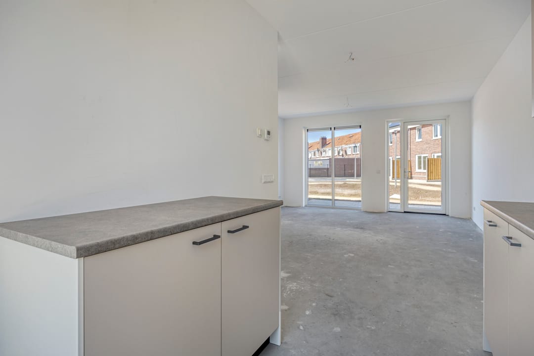 Photo 13 of Parallelweg 24