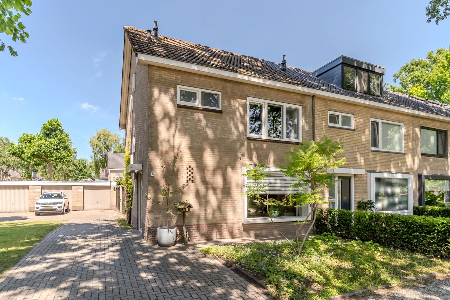 Foto 1 van Erasmuslaan 8