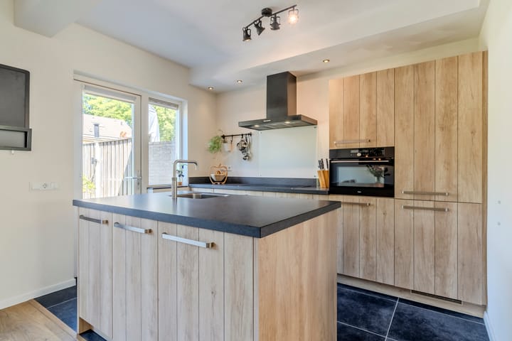 Foto 3 van Erasmuslaan 8