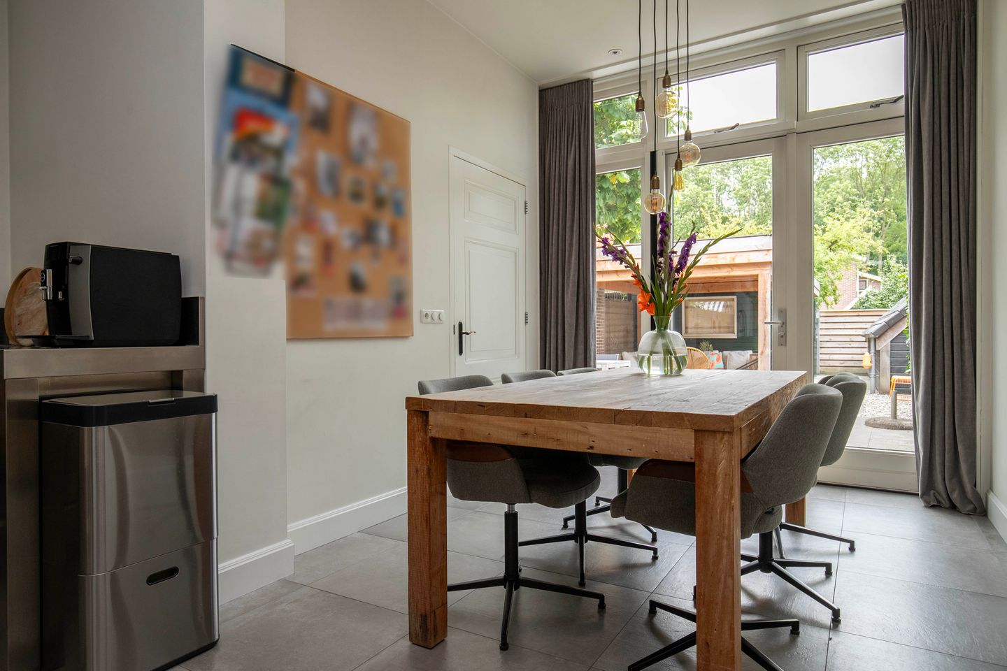 Foto 19 van Bisschopstraat 56-A