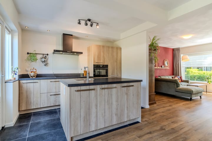 Foto 16 van Erasmuslaan 8