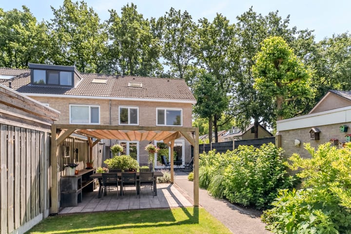 Foto 45 van Erasmuslaan 8