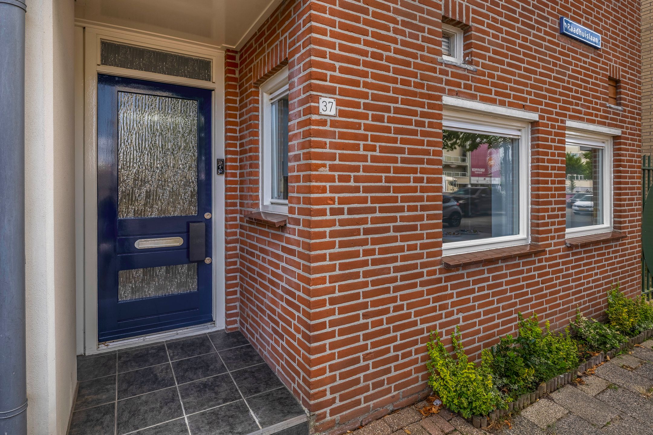 Photo 9 of Raadhuislaan 37