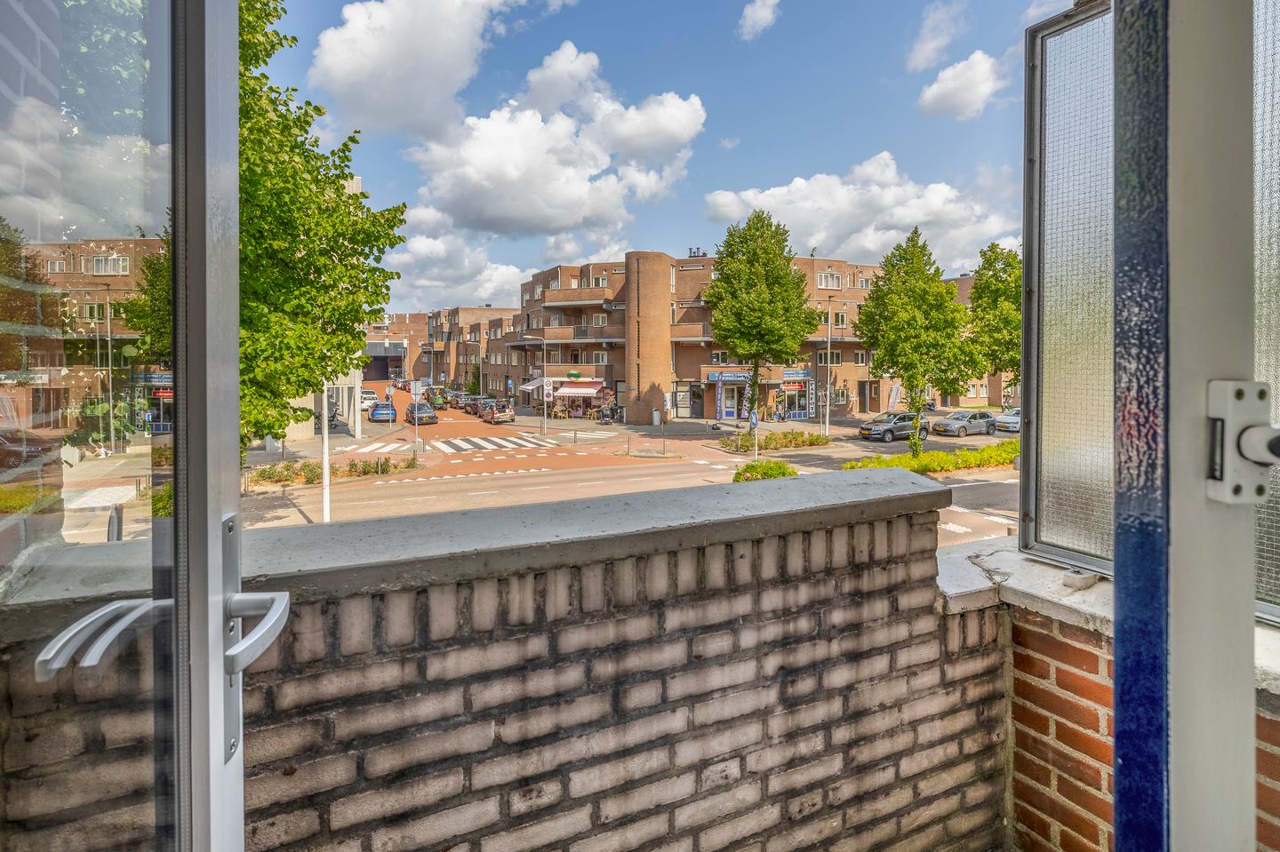 Photo 34 of Raadhuislaan 37