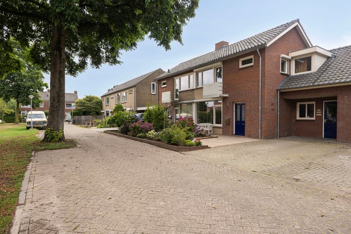 Foto 5 van Meindert Hobbemastraat 10