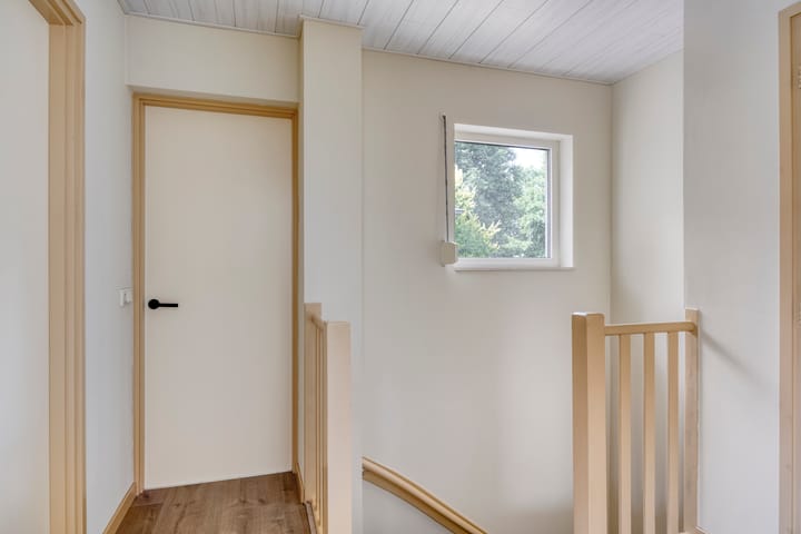 Photo 27 of Meindert Hobbemastraat 10