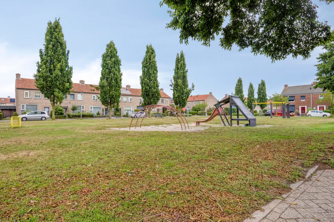 Foto 38 van Meindert Hobbemastraat 10