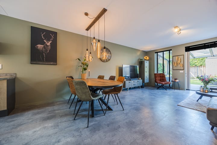 Foto 4 van Titus Brandsmastraat 19