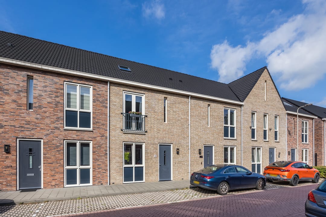 Foto 8 van Titus Brandsmastraat 19