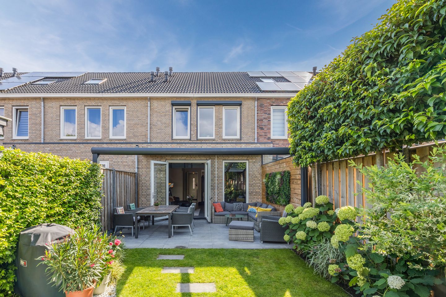 Foto 50 van Titus Brandsmastraat 19