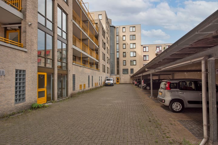 Foto 28 van Oldenzaalsestraat 5-T