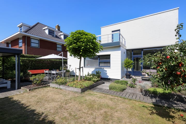 Foto 61 van Stationsweg 53