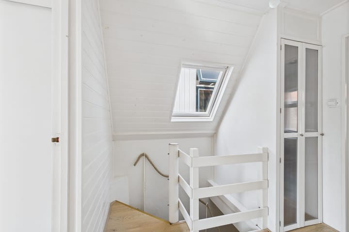 Foto 24 van Leliestraat 18