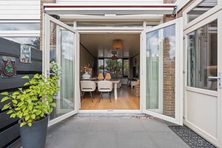 Foto 15 van Reggestraat 25