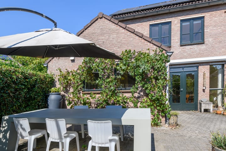 Photo 37 of De Hazelaar 17