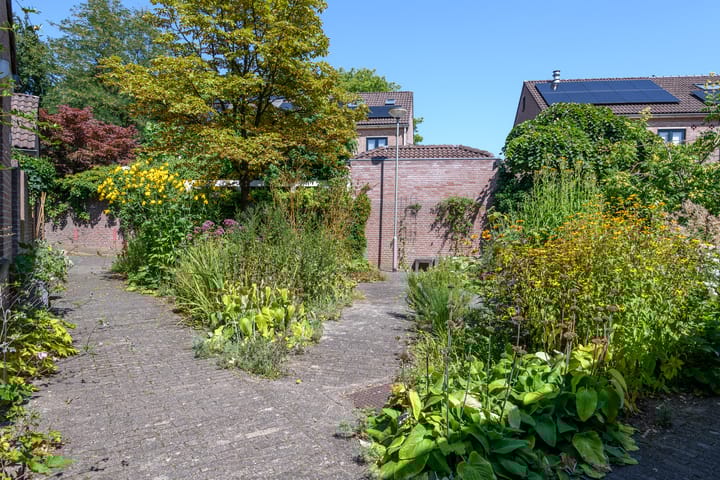 Photo 44 of De Hazelaar 17