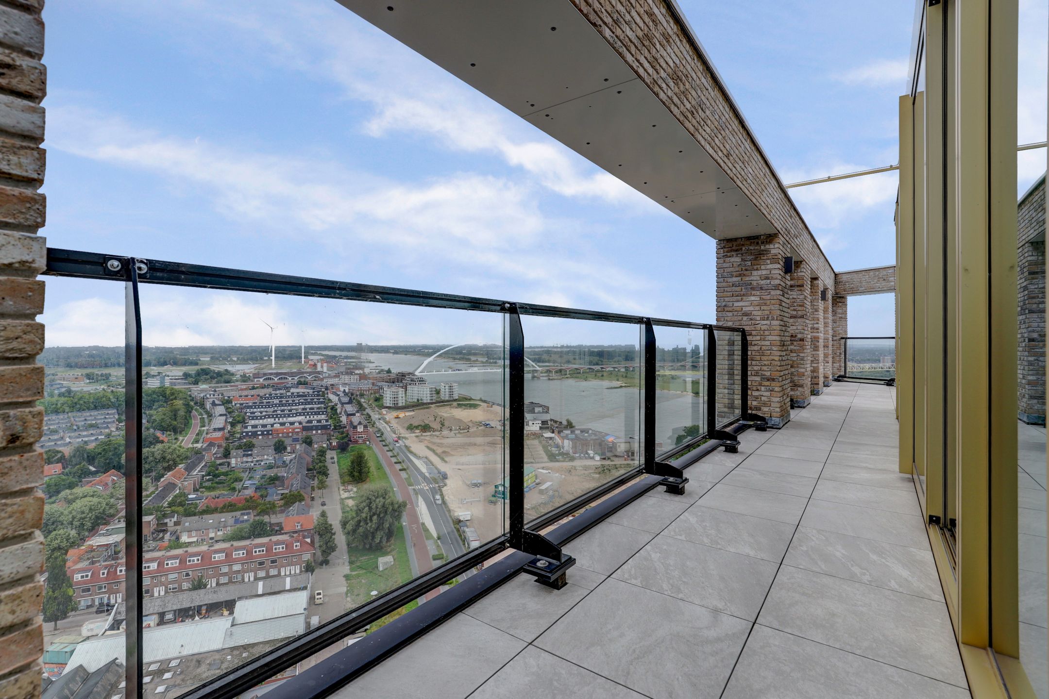 Foto 45 van Waalbandijk 531