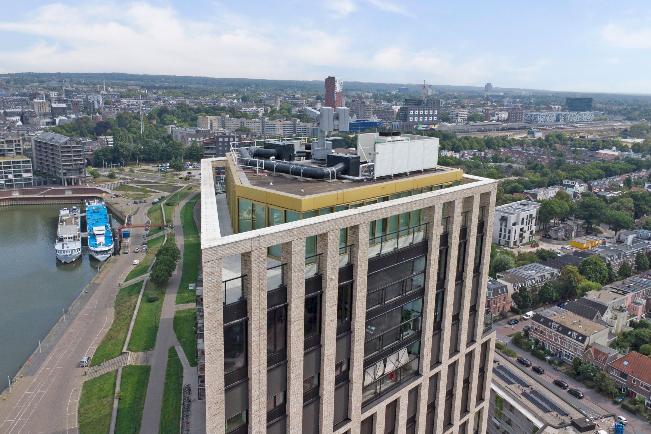 Foto 51 van Waalbandijk 531