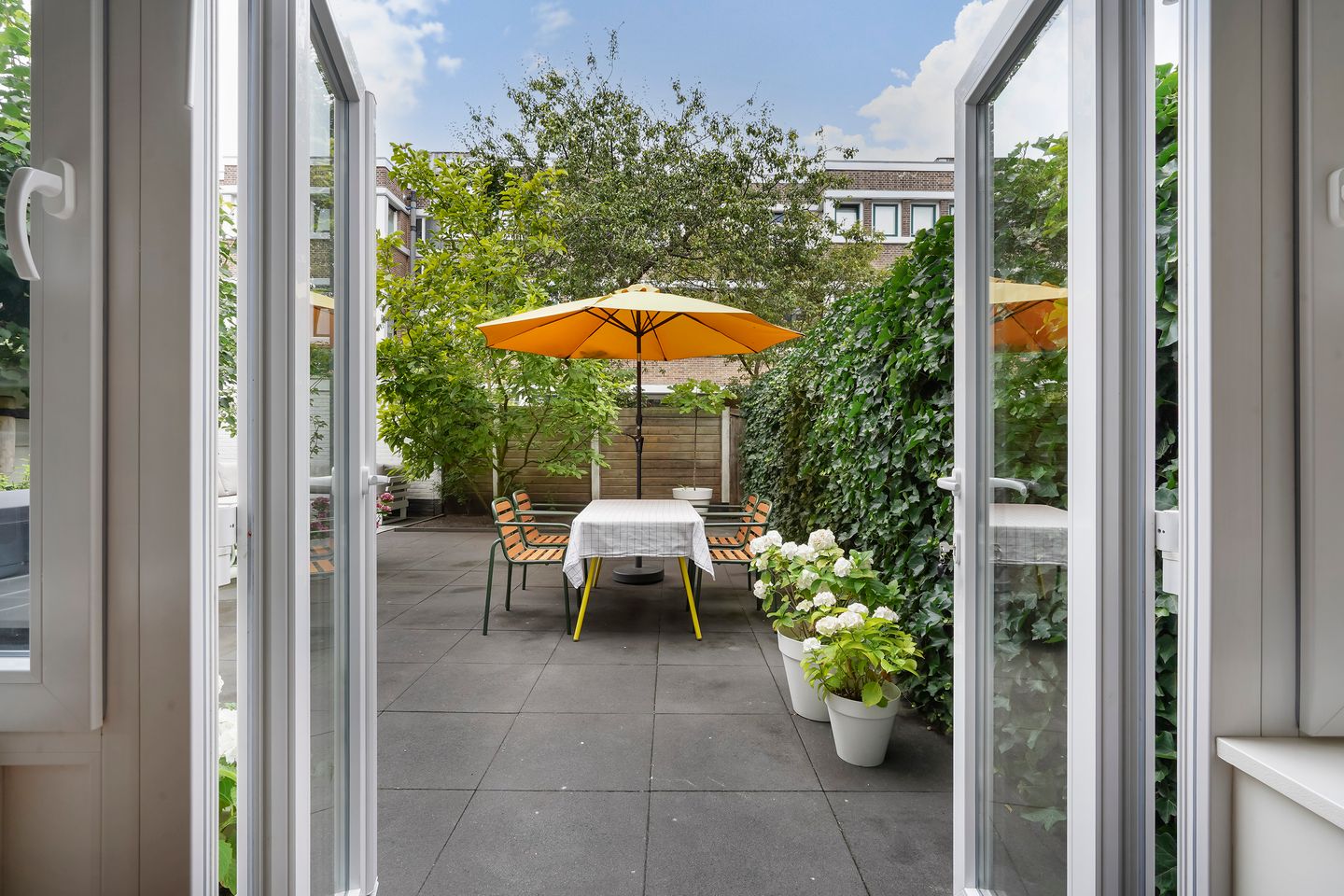 Foto 20 van Azaleastraat 78