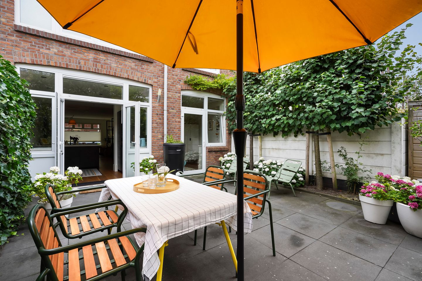 Foto 25 van Azaleastraat 78