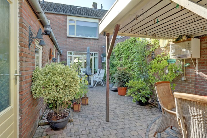 Foto 35 van Wilhelminastraat 2