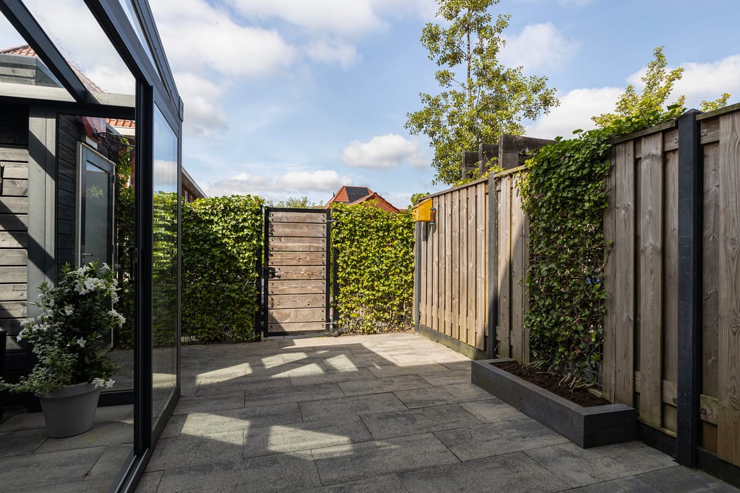 Photo 22 of Tesselschadestraat 76