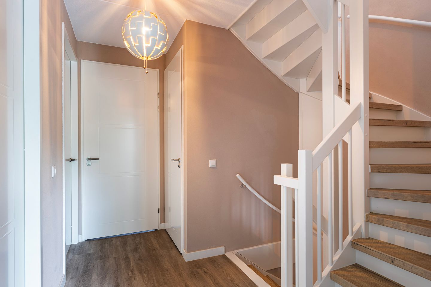 Photo 25 of Tesselschadestraat 76