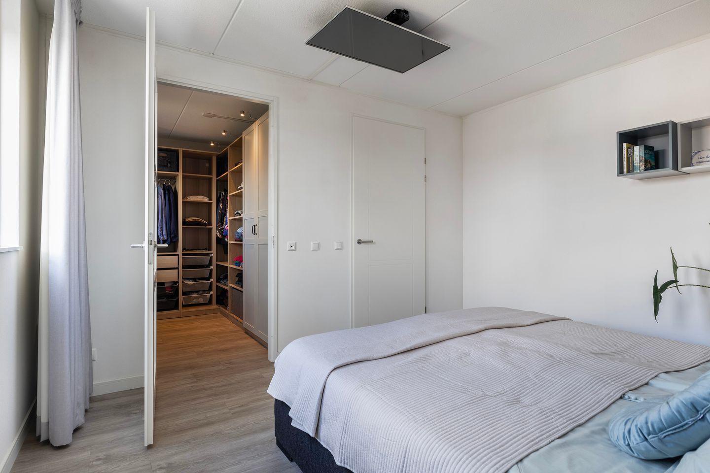 Photo 35 of Tesselschadestraat 76