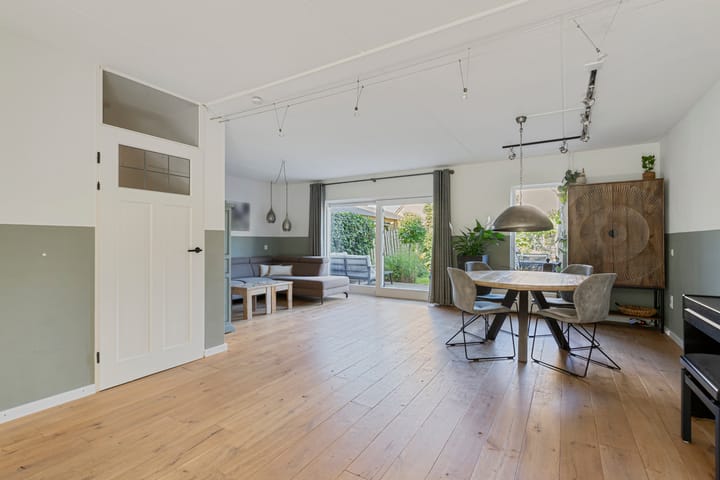 Foto 12 van Bertelsberg 91