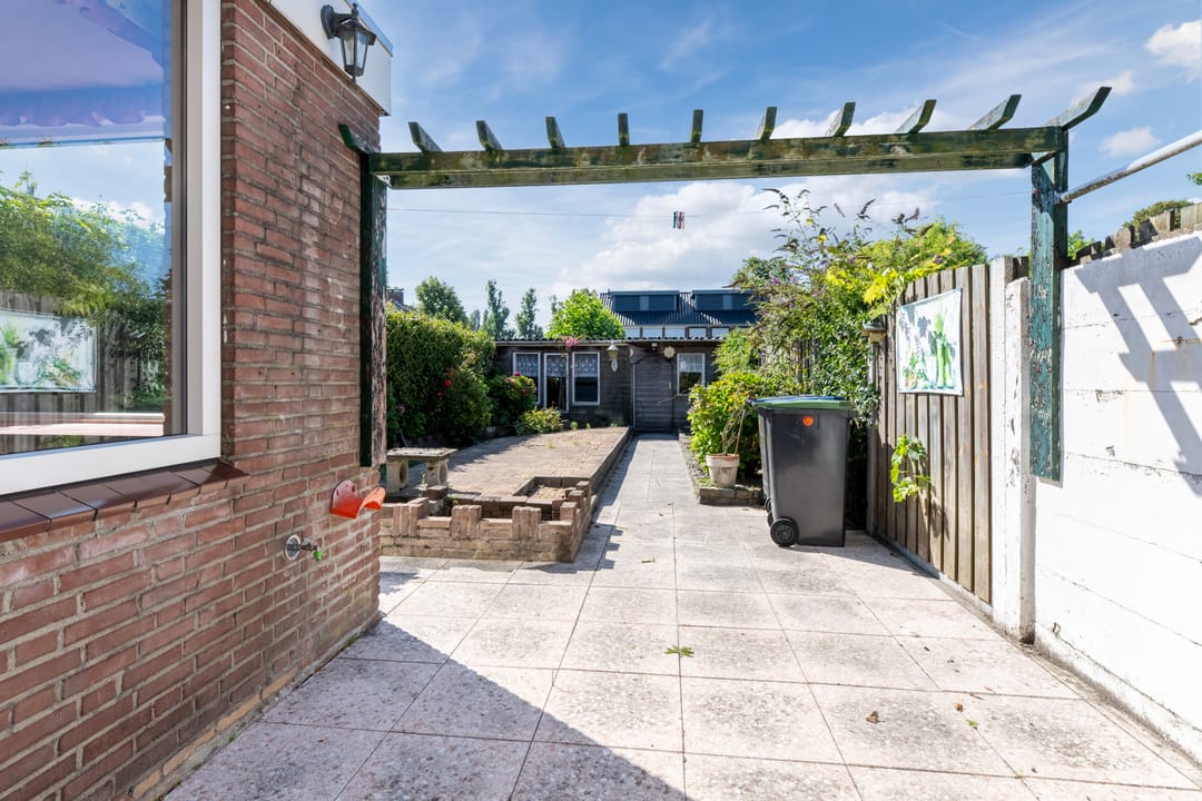 Photo 11 of Karmelietenstraat 1