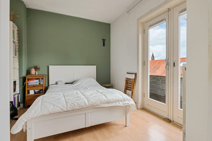 Foto 2 van Volkerakstraat 4