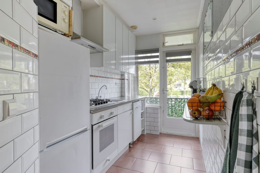 Photo 13 of Bachstraat 556