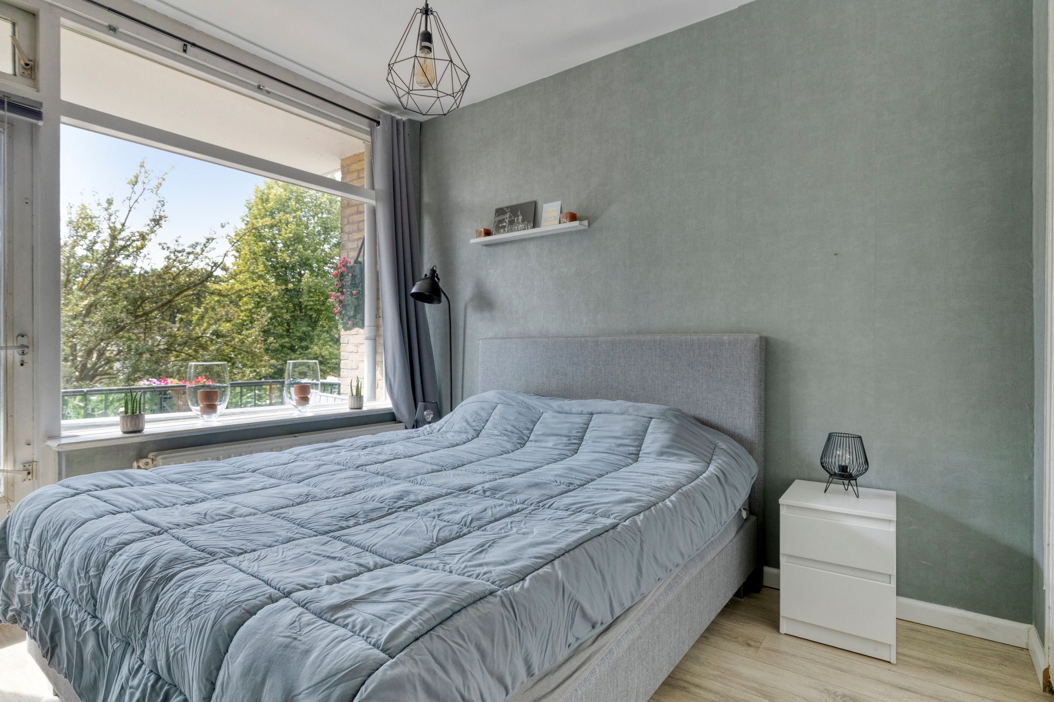 Photo 18 of Bachstraat 556