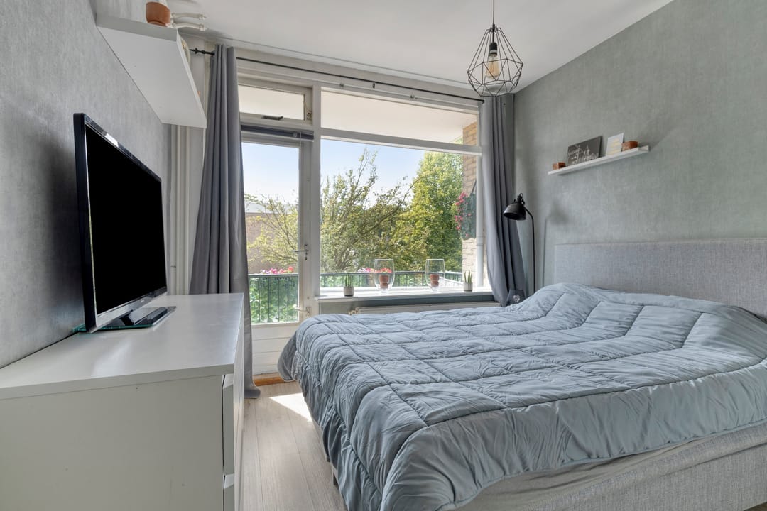 Photo 17 of Bachstraat 556