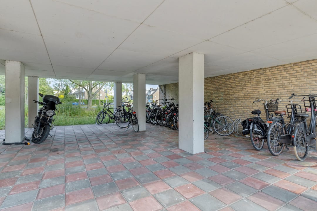 Photo 32 of Bachstraat 556