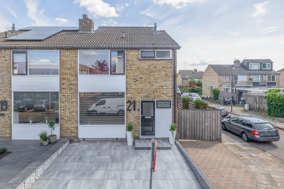 Foto 1 van Anna van Burenstraat 21