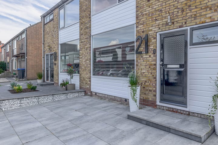 Foto 8 van Anna van Burenstraat 21