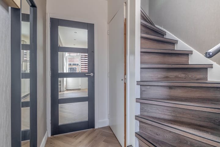 Foto 11 van Anna van Burenstraat 21